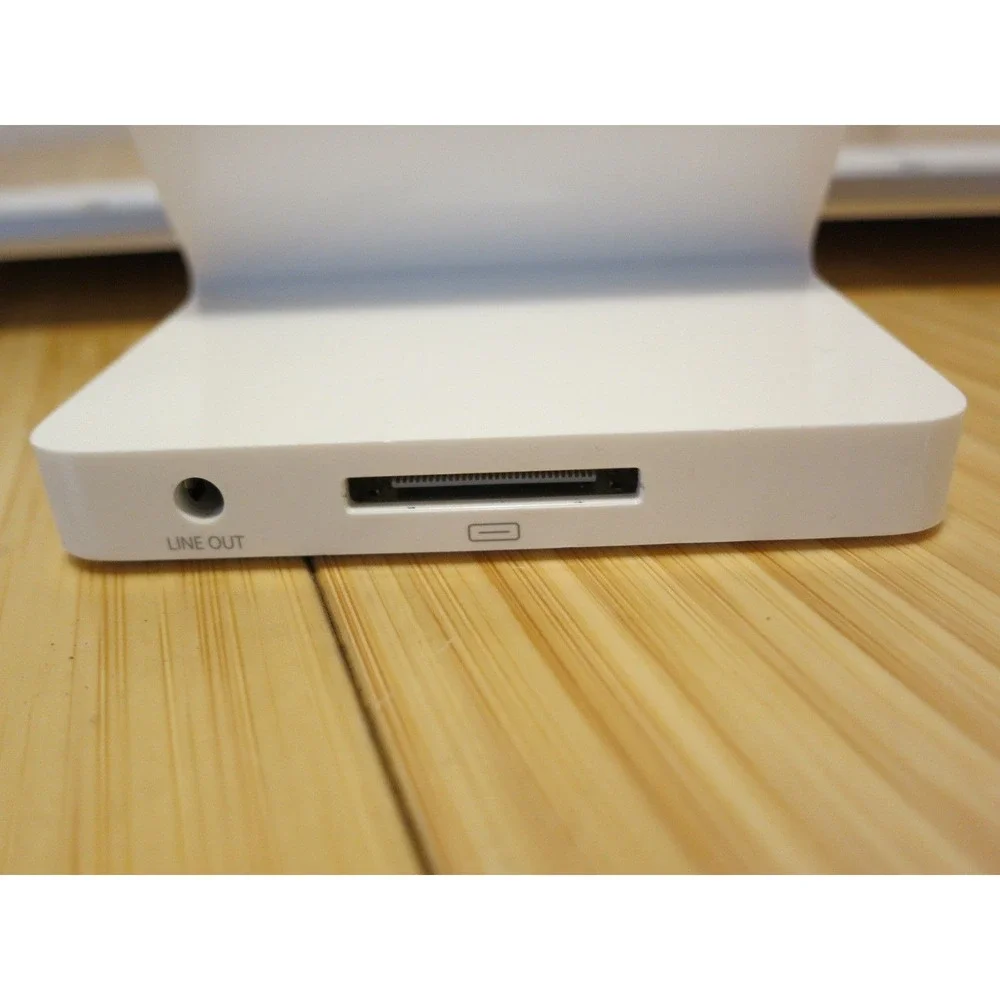 Apple iPad 1/2 Keyboard Dock A1359 30 pin Accessory Lightly Used Docking Station